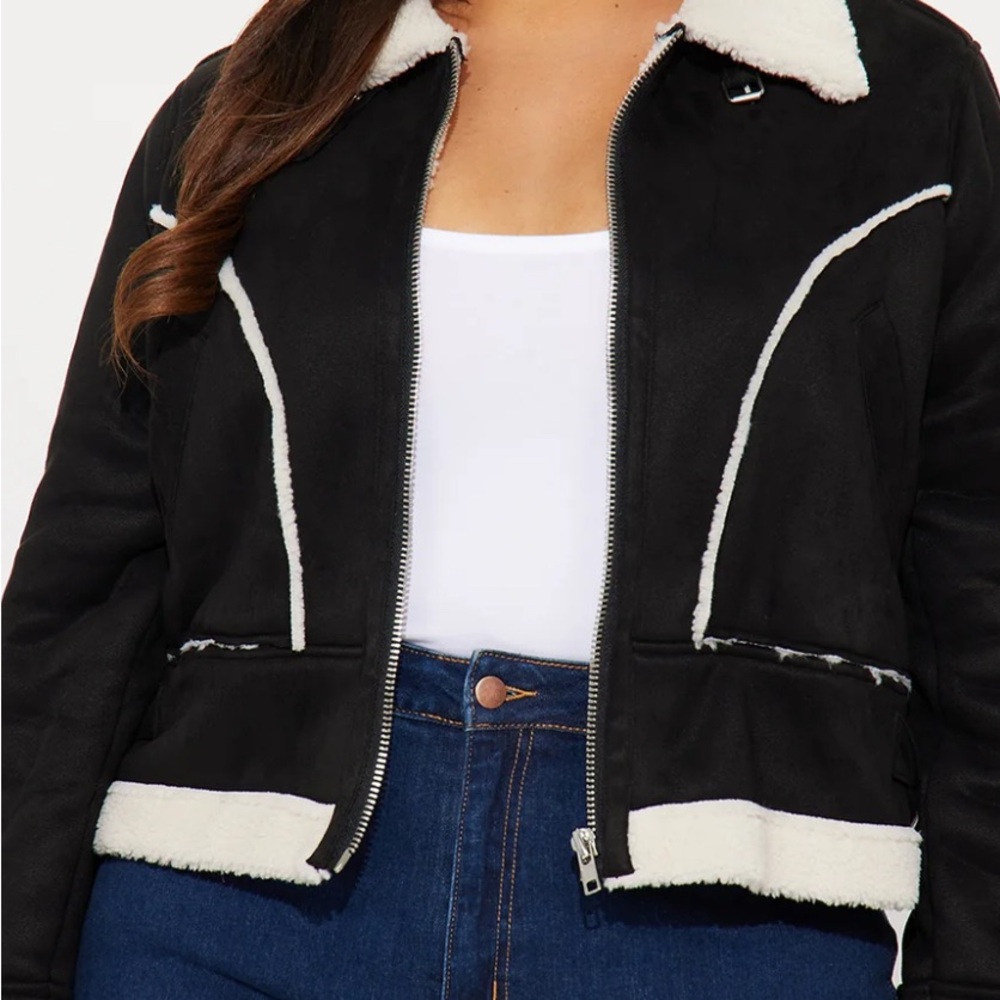 !!SOLD!!Women's Black and White Jacket - Picture 3 of 4